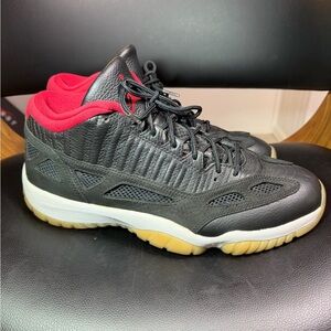 Nike Mens Air Jordan 11 LowIE 919712-023Black Basketball Sneakers Size 11.5